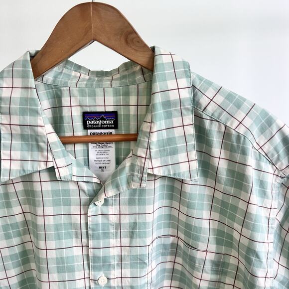 Patagonia Fezzman Men's Striped Short Sleeve Button Up Shirt Size XL - Picture 2 of 7